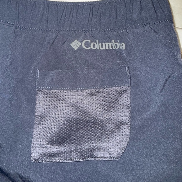 Columbia Women’s Blue Elastic Waist Hike Activewear Shorts Size L - Picture 3 of 5